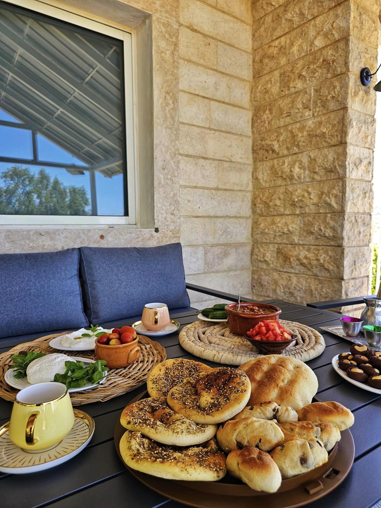 הוילה Ad Dahr Beit Mema מראה חיצוני תמונה